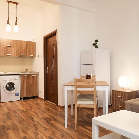 Ultracentral Apartament With Balcony - Old Town Bukarest Exterior foto